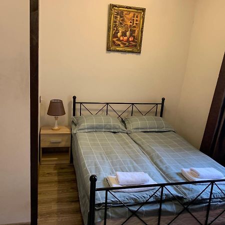 Shara Talyan Guest House & Tours Jerevan Buitenkant foto