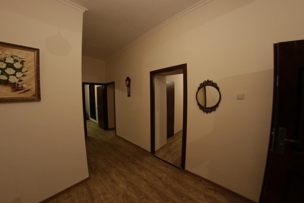 Shara Talyan Guest House & Tours Jerevan Buitenkant foto